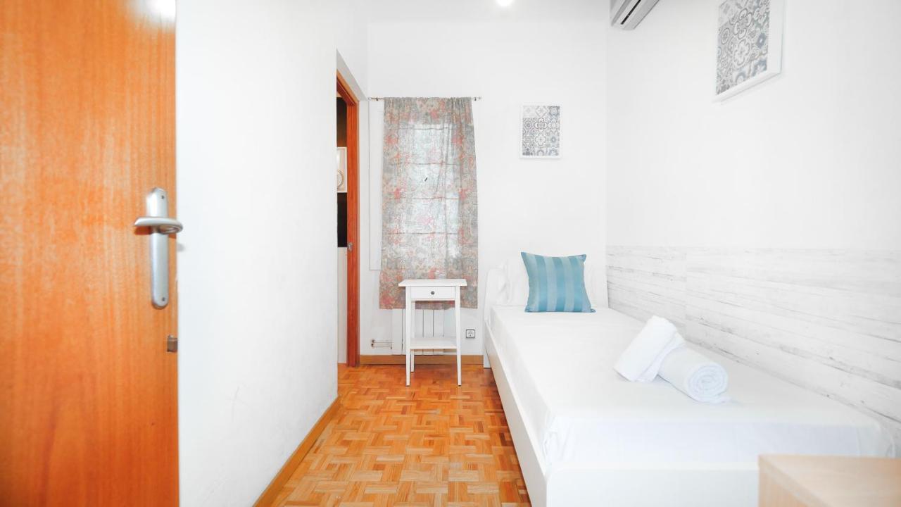 Bed&Bcn Sant Andreu Apartment Barcelona Ngoại thất bức ảnh